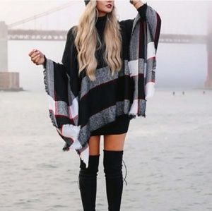 AUTUMN Softest Plaid Poncho - DARK NAVY